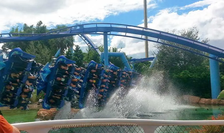 SeaWorld Manta roller coaster close to splashing water 